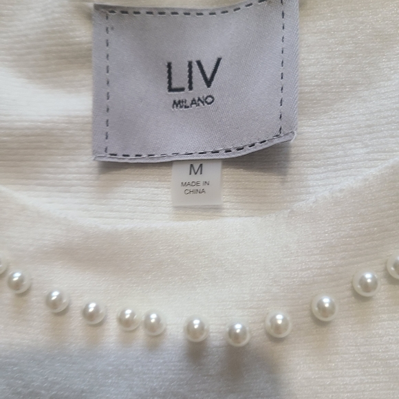 Liv Milano sweater w/pearl and rhinestones - Picture 4 of 7